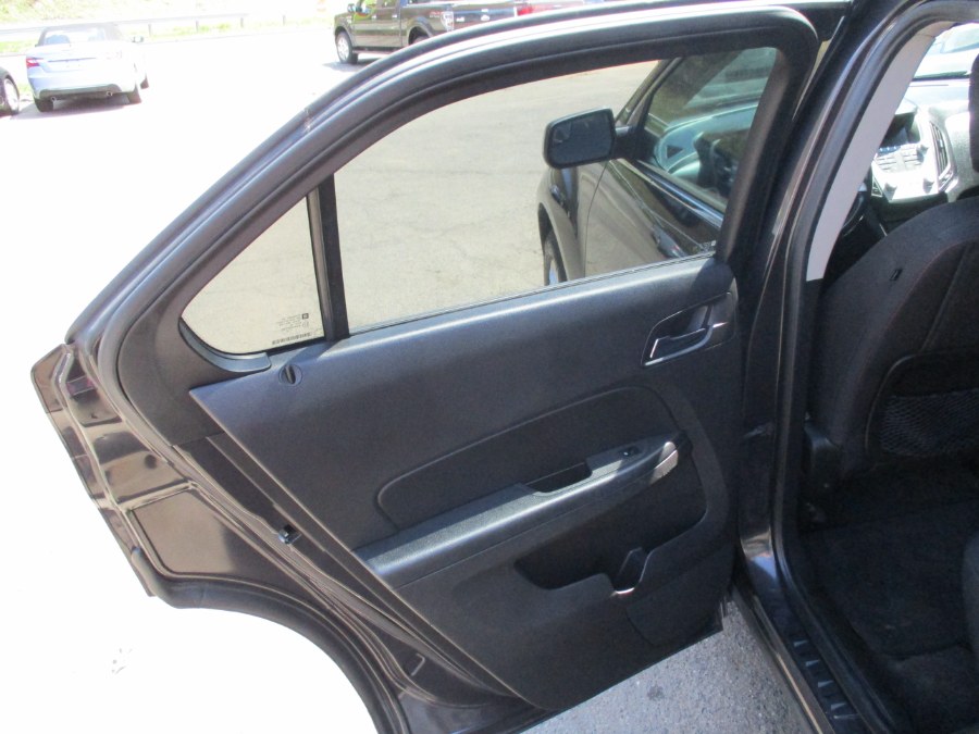 Used Chevrolet Equinox FWD 4dr LT w/1LT 2013 | Cos Central Auto. Meriden, Connecticut Used Chevrolet Equinox FWD 4dr LT w/1LT 2013 | Cos Central Auto. Meriden, Connecticut