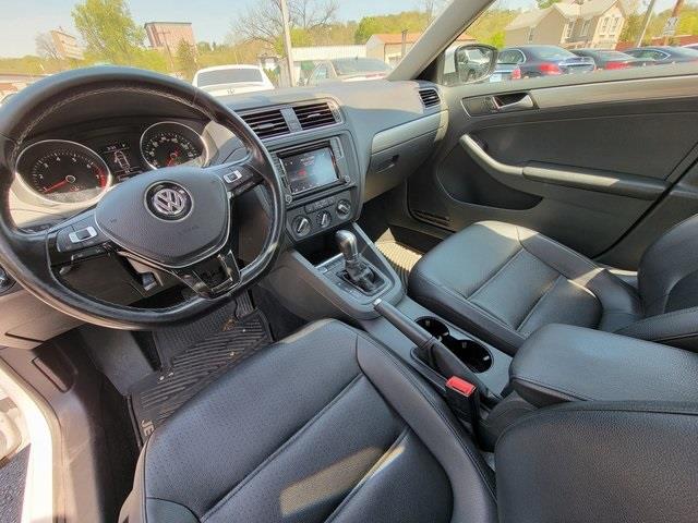 Used Volkswagen Jetta 1.4T SE 2017 | Luxury Motor Car Company. Cincinnati, Ohio Used Volkswagen Jetta 1.4T SE 2017 | Luxury Motor Car Company. Cincinnati, Ohio