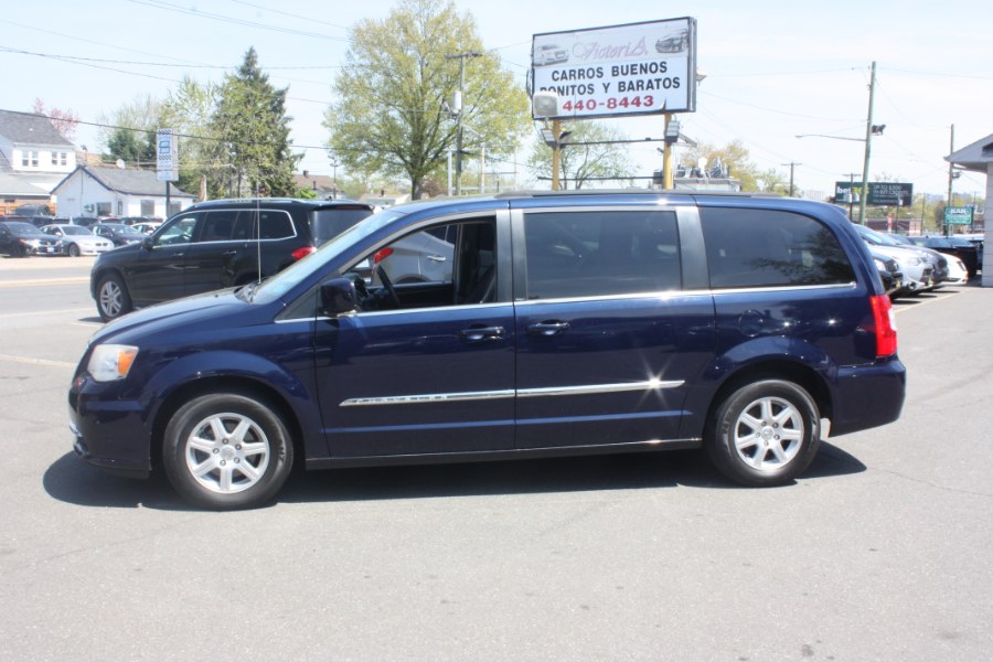 2012 Chrysler Town & Country 4dr Wgn Touring, available for sale in Little Ferry, New Jersey | Victoria Preowned Autos Inc. Little Ferry, New Jersey 2012 Chrysler Town & Country 4dr Wgn Touring, available for sale in Little Ferry, New Jersey | Victoria Preowned Autos Inc. Little Ferry, New Jersey