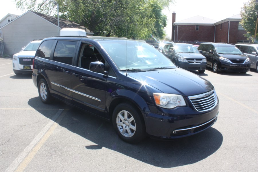 2012 Chrysler Town & Country 4dr Wgn Touring, available for sale in Little Ferry, New Jersey | Victoria Preowned Autos Inc. Little Ferry, New Jersey 2012 Chrysler Town & Country 4dr Wgn Touring, available for sale in Little Ferry, New Jersey | Victoria Preowned Autos Inc. Little Ferry, New Jersey
