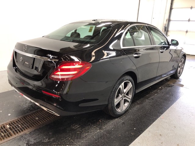 Used Mercedes-Benz E-Class E 300 4MATIC Sedan 2018 | Peak Automotive Inc.. Bayshore, New York Used Mercedes-Benz E-Class E 300 4MATIC Sedan 2018 | Peak Automotive Inc.. Bayshore, New York