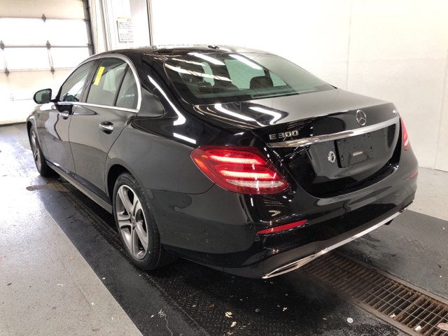 Used Mercedes-Benz E-Class E 300 4MATIC Sedan 2018 | Peak Automotive Inc.. Bayshore, New York Used Mercedes-Benz E-Class E 300 4MATIC Sedan 2018 | Peak Automotive Inc.. Bayshore, New York