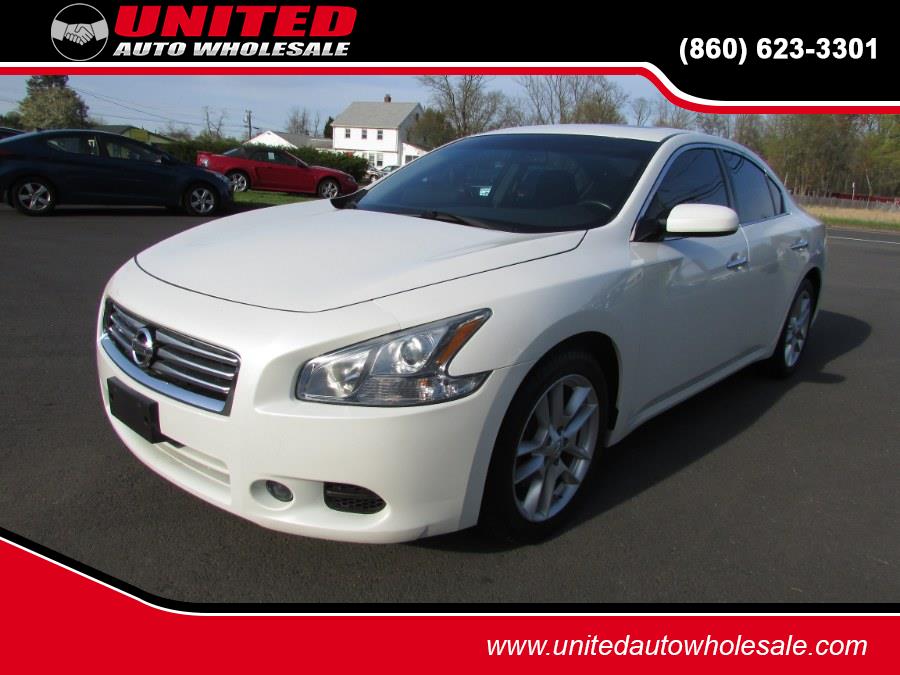 2014 Nissan Maxima 4dr Sdn 3.5 SV, available for sale in East Windsor, Connecticut | United Auto Sales of E Windsor, Inc. East Windsor, Connecticut