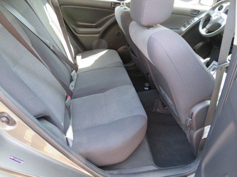 Used Toyota Matrix 5dr Wgn STD Auto AWD 2005 | Auto Match LLC. Waterbury, Connecticut Used Toyota Matrix 5dr Wgn STD Auto AWD 2005 | Auto Match LLC. Waterbury, Connecticut
