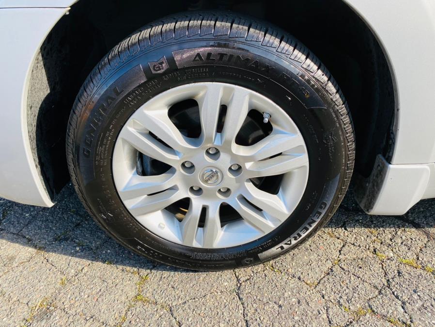 2011 Nissan Altima 4dr Sdn I4 CVT 2.5 SL, available for sale in New Britain, Connecticut | Supreme Automotive. New Britain, Connecticut 2011 Nissan Altima 4dr Sdn I4 CVT 2.5 SL, available for sale in New Britain, Connecticut | Supreme Automotive. New Britain, Connecticut