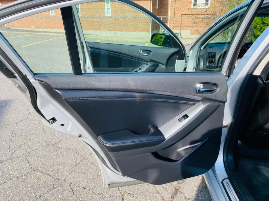 2011 Nissan Altima 4dr Sdn I4 CVT 2.5 SL, available for sale in New Britain, Connecticut | Supreme Automotive. New Britain, Connecticut 2011 Nissan Altima 4dr Sdn I4 CVT 2.5 SL, available for sale in New Britain, Connecticut | Supreme Automotive. New Britain, Connecticut