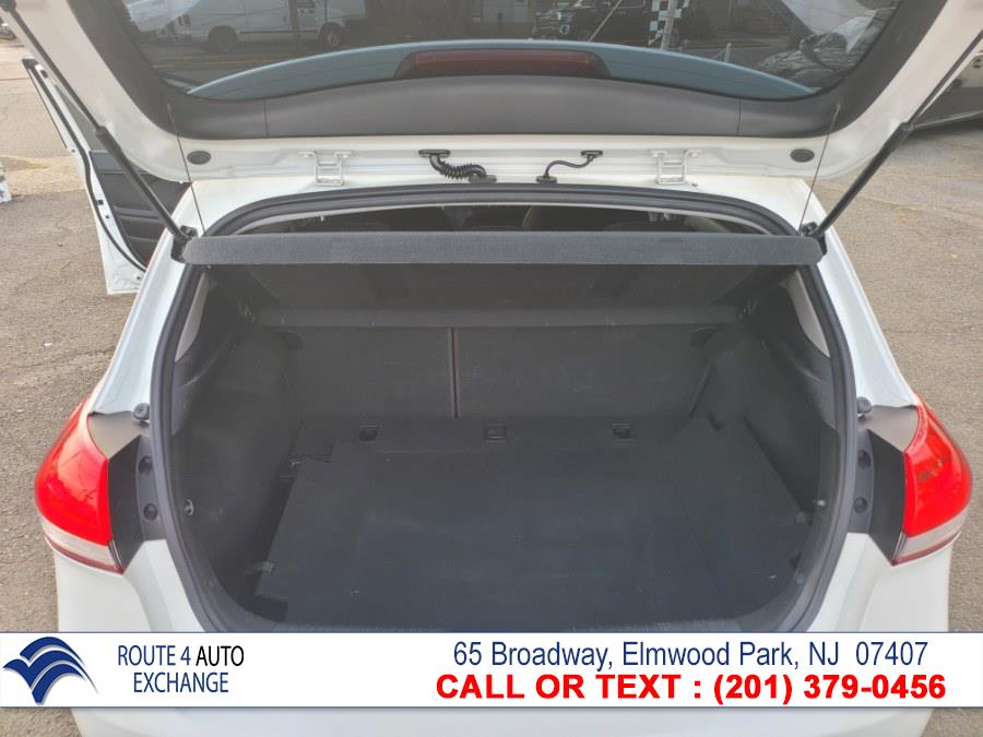 Used Kia Forte 5-Door 5dr HB Auto EX 2016 | Route 4 Auto Exchange. Elmwood Park, New Jersey Used Kia Forte 5-Door 5dr HB Auto EX 2016 | Route 4 Auto Exchange. Elmwood Park, New Jersey