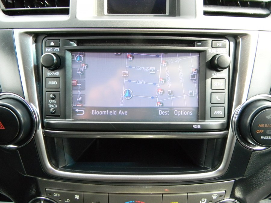 2013 Toyota Highlander 4WD 4dr V6 Plus (Natl), available for sale in Paterson, New Jersey | DZ Automall. Paterson, New Jersey 2013 Toyota Highlander 4WD 4dr V6 Plus (Natl), available for sale in Paterson, New Jersey | DZ Automall. Paterson, New Jersey