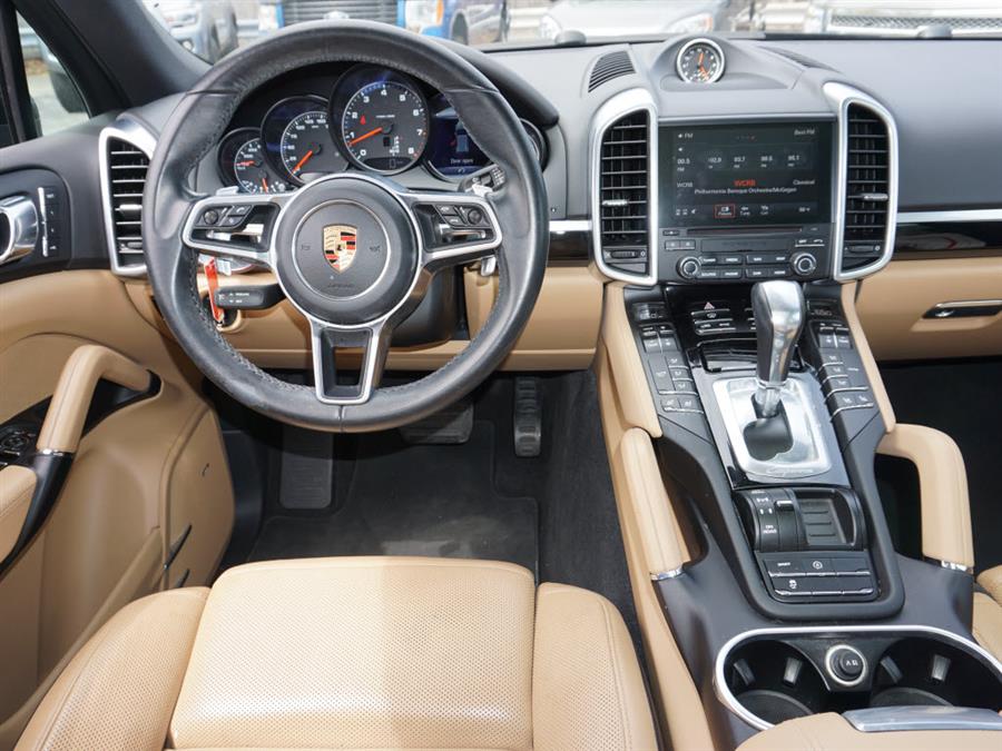 Used Porsche Cayenne Base 2018 | Autouse. Andover, Massachusetts Used Porsche Cayenne Base 2018 | Autouse. Andover, Massachusetts