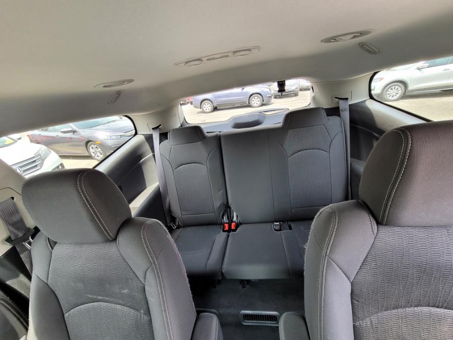 Used Chevrolet Traverse AWD 4dr LT w/2LT 2015 | Affordable Motors Inc. Bridgeport, Connecticut Used Chevrolet Traverse AWD 4dr LT w/2LT 2015 | Affordable Motors Inc. Bridgeport, Connecticut