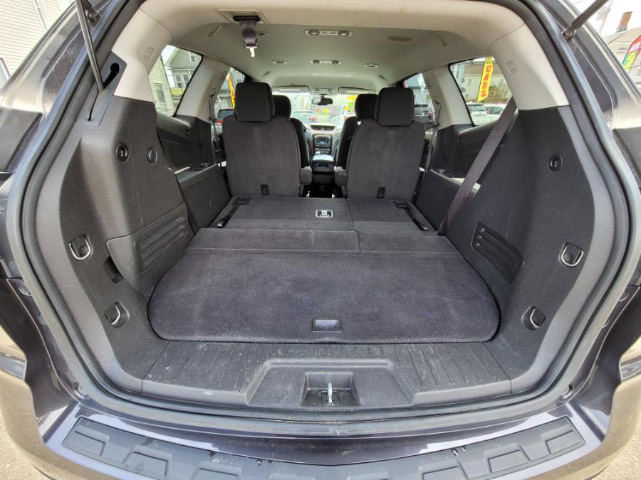 Used Chevrolet Traverse AWD 4dr LT w/2LT 2015 | Affordable Motors Inc. Bridgeport, Connecticut Used Chevrolet Traverse AWD 4dr LT w/2LT 2015 | Affordable Motors Inc. Bridgeport, Connecticut