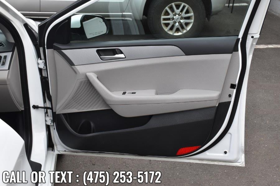 2019 Hyundai Sonata SE 2.4L, available for sale in Waterbury, Connecticut | Highline Car Connection. Waterbury, Connecticut 2019 Hyundai Sonata SE 2.4L, available for sale in Waterbury, Connecticut | Highline Car Connection. Waterbury, Connecticut