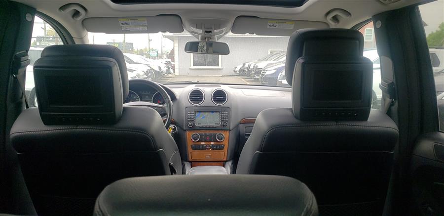Used Mercedes-Benz GL-Class 4MATIC 4dr 4.6L 2008 | Victoria Preowned Autos Inc. Little Ferry, New Jersey Used Mercedes-Benz GL-Class 4MATIC 4dr 4.6L 2008 | Victoria Preowned Autos Inc. Little Ferry, New Jersey