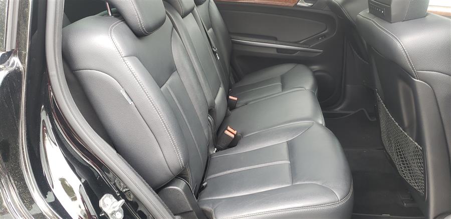 Used Mercedes-Benz GL-Class 4MATIC 4dr 4.6L 2008 | Victoria Preowned Autos Inc. Little Ferry, New Jersey Used Mercedes-Benz GL-Class 4MATIC 4dr 4.6L 2008 | Victoria Preowned Autos Inc. Little Ferry, New Jersey