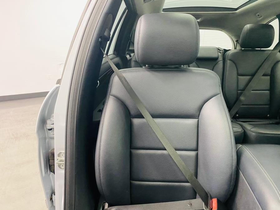2011 Mercedes-Benz R-Class 4MATIC 4dr 3.5L, available for sale in Linden, New Jersey | East Coast Auto Group. Linden, New Jersey 2011 Mercedes-Benz R-Class 4MATIC 4dr 3.5L, available for sale in Linden, New Jersey | East Coast Auto Group. Linden, New Jersey