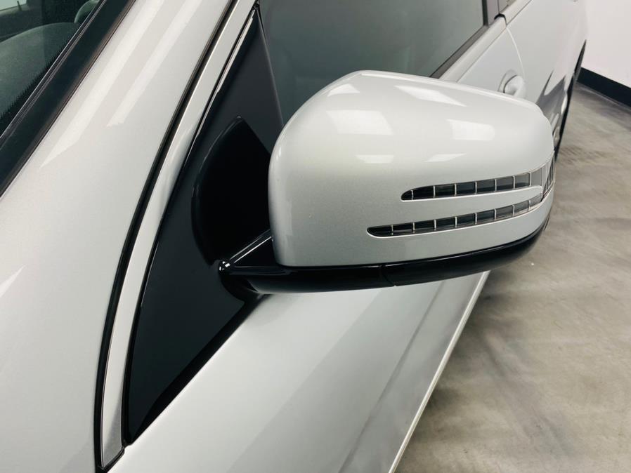 2011 Mercedes-Benz R-Class 4MATIC 4dr 3.5L, available for sale in Linden, New Jersey | East Coast Auto Group. Linden, New Jersey 2011 Mercedes-Benz R-Class 4MATIC 4dr 3.5L, available for sale in Linden, New Jersey | East Coast Auto Group. Linden, New Jersey