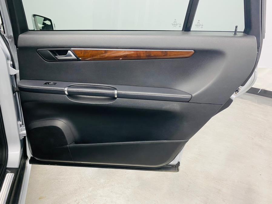 2011 Mercedes-Benz R-Class 4MATIC 4dr 3.5L, available for sale in Linden, New Jersey | East Coast Auto Group. Linden, New Jersey 2011 Mercedes-Benz R-Class 4MATIC 4dr 3.5L, available for sale in Linden, New Jersey | East Coast Auto Group. Linden, New Jersey