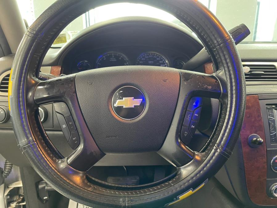2010 Chevrolet Tahoe 4WD 4dr 1500 LT, available for sale in Inwood, New York | 5 Towns Drive. Inwood, New York 2010 Chevrolet Tahoe 4WD 4dr 1500 LT, available for sale in Inwood, New York | 5 Towns Drive. Inwood, New York