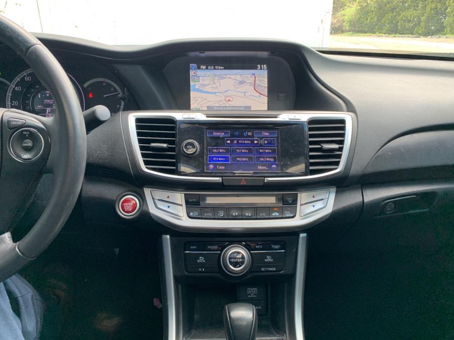 Used Honda Accord Sedan 4dr I4 CVT EX-L w/Navi 2015 | Dealertown Auto Wholesalers. Milford, Connecticut Used Honda Accord Sedan 4dr I4 CVT EX-L w/Navi 2015 | Dealertown Auto Wholesalers. Milford, Connecticut
