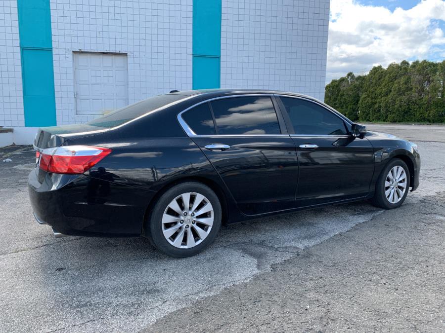 Used Honda Accord Sedan 4dr I4 CVT EX-L w/Navi 2015 | Dealertown Auto Wholesalers. Milford, Connecticut Used Honda Accord Sedan 4dr I4 CVT EX-L w/Navi 2015 | Dealertown Auto Wholesalers. Milford, Connecticut