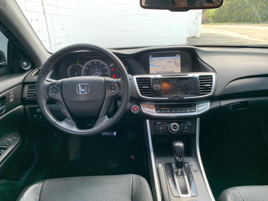 Used Honda Accord Sedan 4dr I4 CVT EX-L w/Navi 2015 | Dealertown Auto Wholesalers. Milford, Connecticut Used Honda Accord Sedan 4dr I4 CVT EX-L w/Navi 2015 | Dealertown Auto Wholesalers. Milford, Connecticut