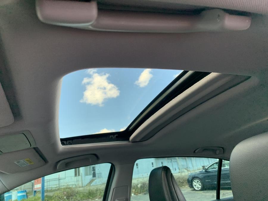 Used Honda Accord Sedan 4dr I4 CVT EX-L w/Navi 2015 | Dealertown Auto Wholesalers. Milford, Connecticut Used Honda Accord Sedan 4dr I4 CVT EX-L w/Navi 2015 | Dealertown Auto Wholesalers. Milford, Connecticut