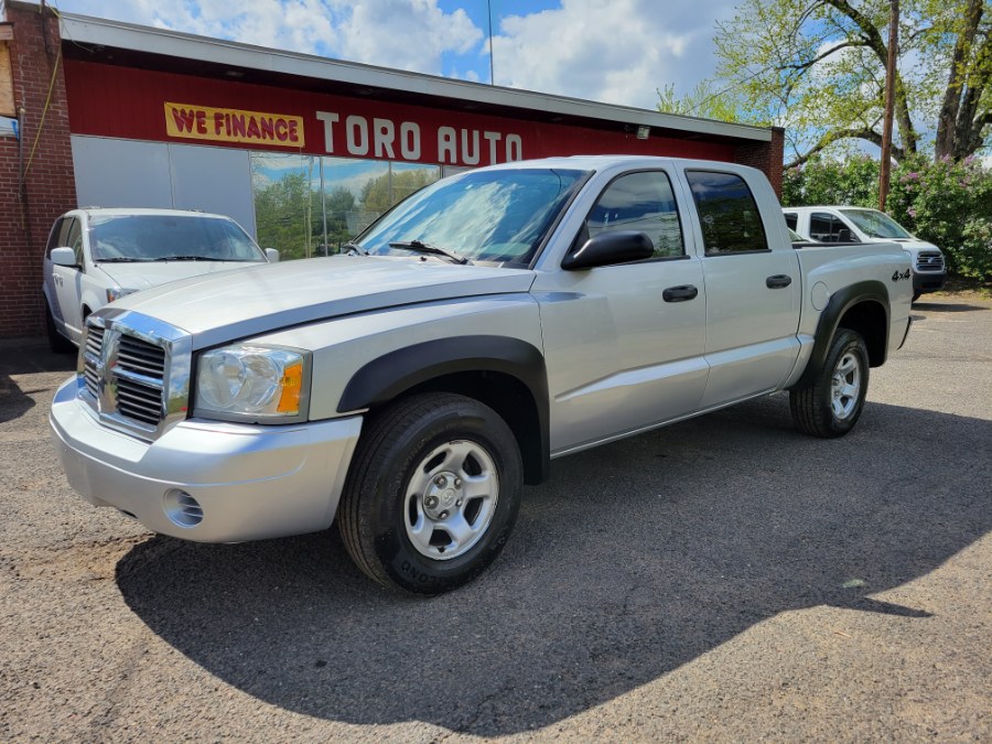 2005 Dodge Dakota 4dr Crew Cab 131" WB 4WD ST, available for sale in East Windsor, Connecticut | Toro Auto. East Windsor, Connecticut 2005 Dodge Dakota 4dr Crew Cab 131" WB 4WD ST, available for sale in East Windsor, Connecticut | Toro Auto. East Windsor, Connecticut