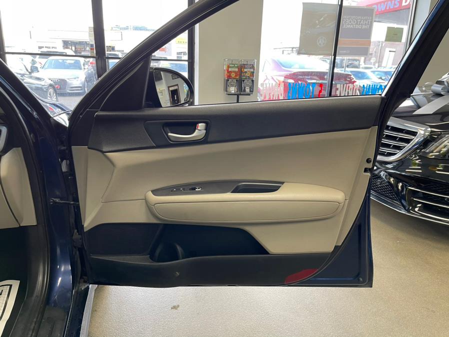 Used Kia Optima 4dr Sdn LX 2016 | 5 Towns Drive. Inwood, New York Used Kia Optima 4dr Sdn LX 2016 | 5 Towns Drive. Inwood, New York