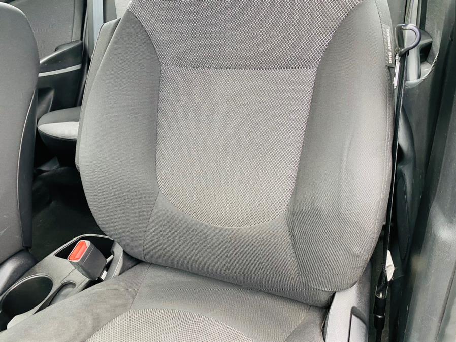 Used Hyundai Accent 5dr HB Auto GS 2014 | Supreme Automotive. New Britain, Connecticut Used Hyundai Accent 5dr HB Auto GS 2014 | Supreme Automotive. New Britain, Connecticut