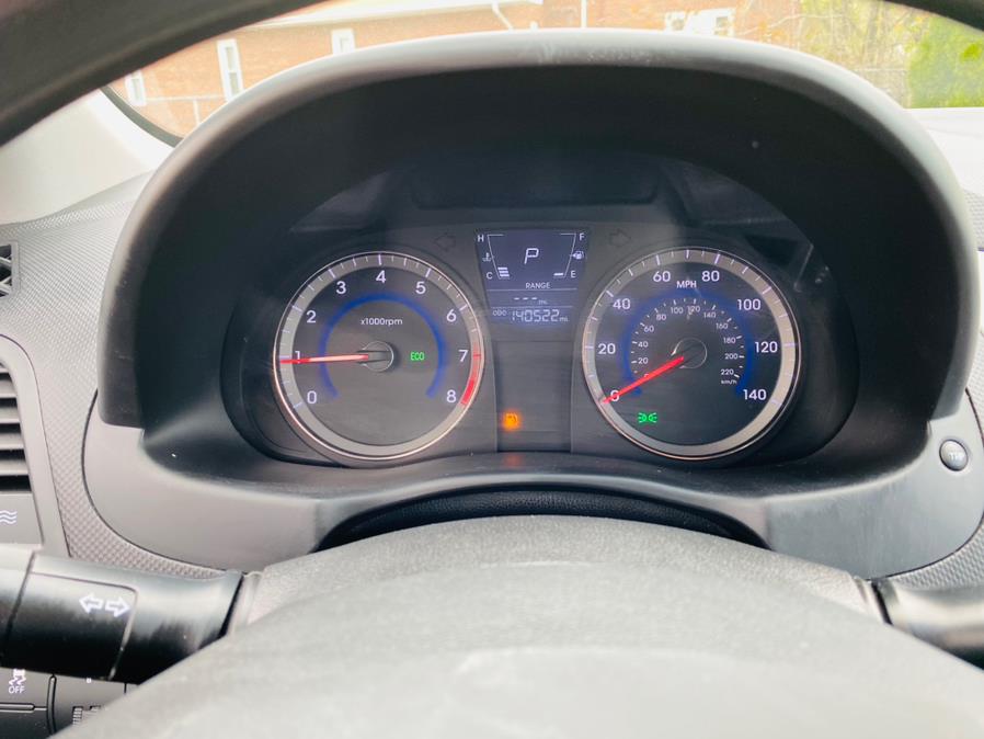 Used Hyundai Accent 5dr HB Auto GS 2014 | Supreme Automotive. New Britain, Connecticut Used Hyundai Accent 5dr HB Auto GS 2014 | Supreme Automotive. New Britain, Connecticut