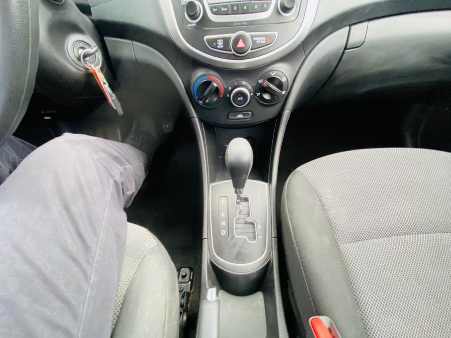 Used Hyundai Accent 5dr HB Auto GS 2014 | Supreme Automotive. New Britain, Connecticut Used Hyundai Accent 5dr HB Auto GS 2014 | Supreme Automotive. New Britain, Connecticut