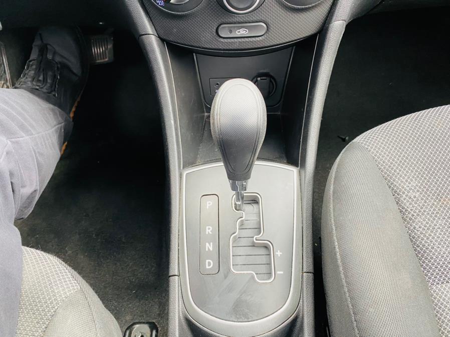 Used Hyundai Accent 5dr HB Auto GS 2014 | Supreme Automotive. New Britain, Connecticut Used Hyundai Accent 5dr HB Auto GS 2014 | Supreme Automotive. New Britain, Connecticut