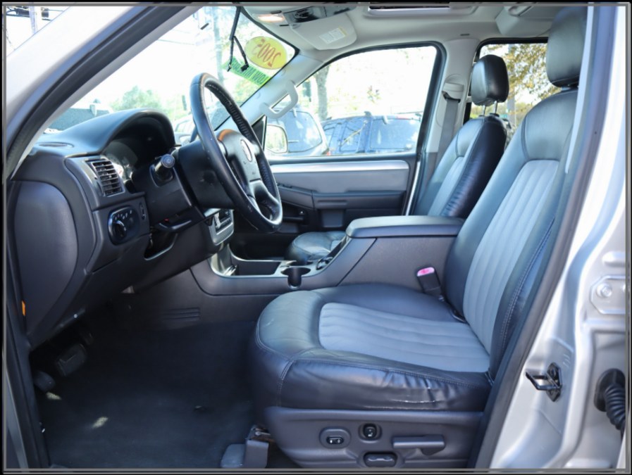 Used Mercury Mountaineer 4dr 114" WB Premier w/4.6L AWD 2005 | My Auto Inc.. Huntington Station, New York Used Mercury Mountaineer 4dr 114" WB Premier w/4.6L AWD 2005 | My Auto Inc.. Huntington Station, New York