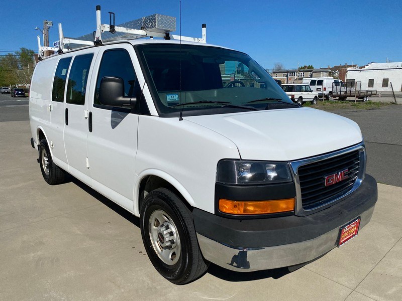 Used GMC Savana Cargo Van RWD 2500 135" 2016 | Union Street Auto Sales. West Springfield, Massachusetts Used GMC Savana Cargo Van RWD 2500 135" 2016 | Union Street Auto Sales. West Springfield, Massachusetts