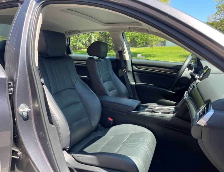 2018 Honda Accord 2.0T Touring, available for sale in White Plains, New York | Auto City Depot. White Plains, New York 2018 Honda Accord 2.0T Touring, available for sale in White Plains, New York | Auto City Depot. White Plains, New York