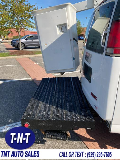1999 GMC Savana Cargo Van 3500 135" WB, available for sale in Bronx, New York | TNT Auto Sales USA inc. Bronx, New York 1999 GMC Savana Cargo Van 3500 135" WB, available for sale in Bronx, New York | TNT Auto Sales USA inc. Bronx, New York