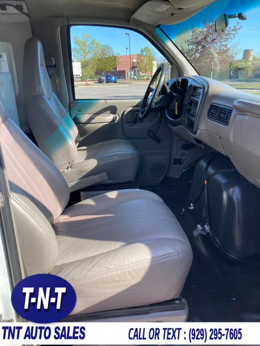 1999 GMC Savana Cargo Van 3500 135" WB, available for sale in Bronx, New York | TNT Auto Sales USA inc. Bronx, New York 1999 GMC Savana Cargo Van 3500 135" WB, available for sale in Bronx, New York | TNT Auto Sales USA inc. Bronx, New York