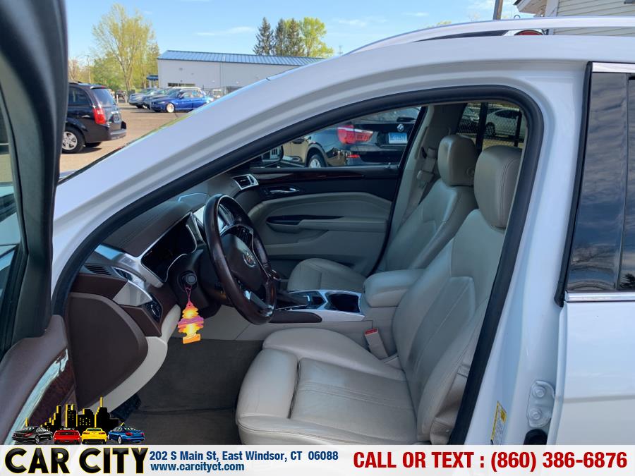 2013 Cadillac SRX FWD 4dr Luxury Collection, available for sale in East Windsor, Connecticut | Car City LLC. East Windsor, Connecticut 2013 Cadillac SRX FWD 4dr Luxury Collection, available for sale in East Windsor, Connecticut | Car City LLC. East Windsor, Connecticut