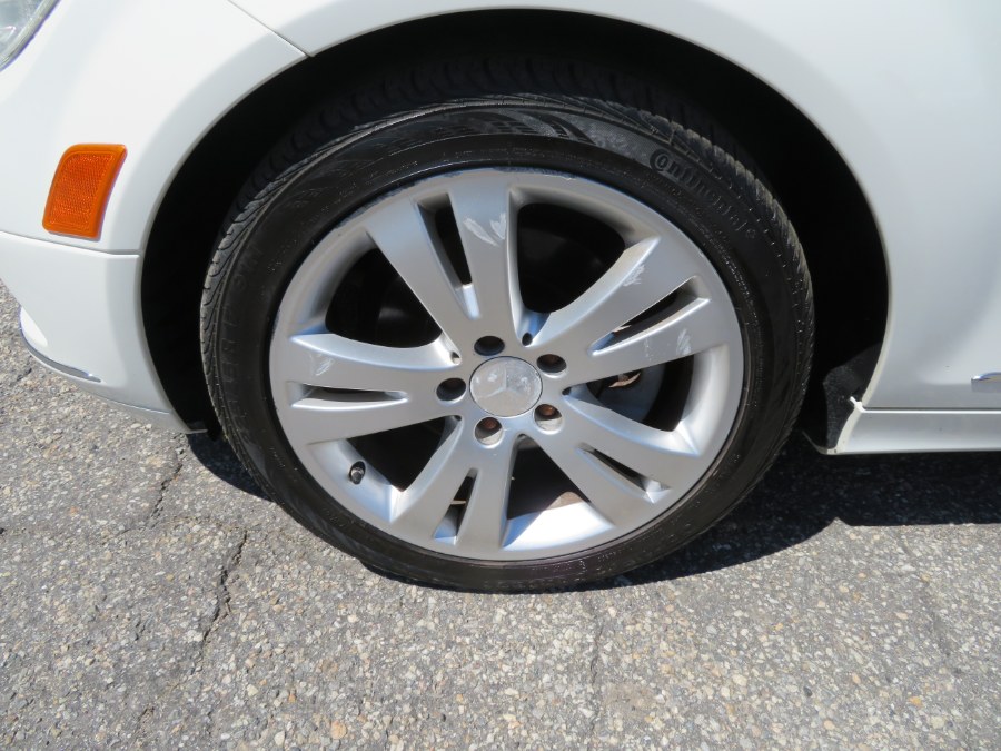 Used Mercedes-Benz C-Class 4dr Sdn 3.0L Luxury 4MATIC 2009 | Auto Match LLC. Waterbury, Connecticut Used Mercedes-Benz C-Class 4dr Sdn 3.0L Luxury 4MATIC 2009 | Auto Match LLC. Waterbury, Connecticut