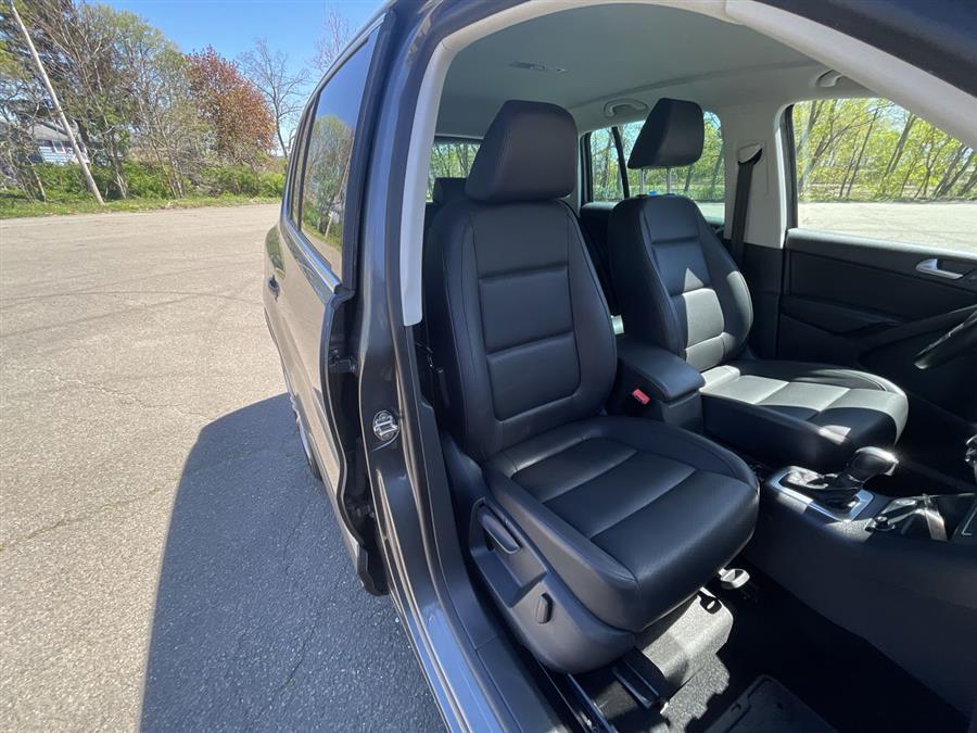 2014 Volkswagen Tiguan 4MOTION 4dr Auto SEL, available for sale in Stratford, Connecticut | Wiz Leasing Inc. Stratford, Connecticut 2014 Volkswagen Tiguan 4MOTION 4dr Auto SEL, available for sale in Stratford, Connecticut | Wiz Leasing Inc. Stratford, Connecticut