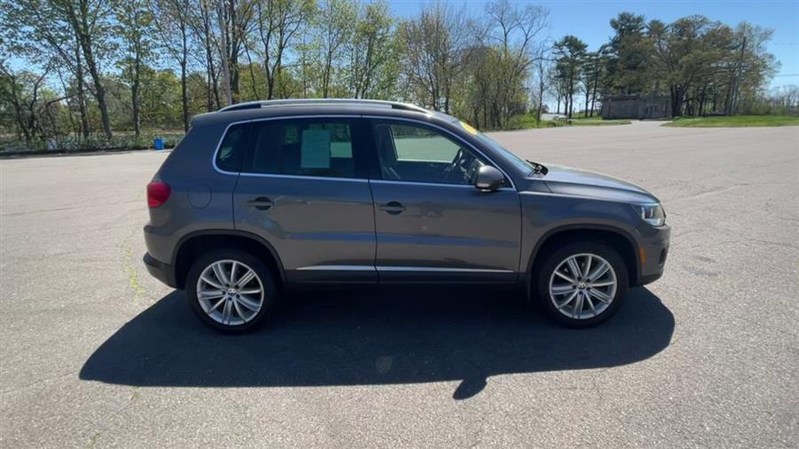 2014 Volkswagen Tiguan 4MOTION 4dr Auto SEL, available for sale in Stratford, Connecticut | Wiz Leasing Inc. Stratford, Connecticut 2014 Volkswagen Tiguan 4MOTION 4dr Auto SEL, available for sale in Stratford, Connecticut | Wiz Leasing Inc. Stratford, Connecticut