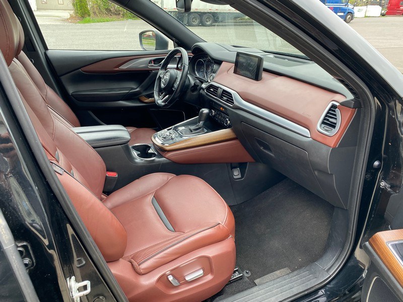 Used Mazda CX-9 AWD 4dr Signature 2016 | Union Street Auto Sales. West Springfield, Massachusetts Used Mazda CX-9 AWD 4dr Signature 2016 | Union Street Auto Sales. West Springfield, Massachusetts