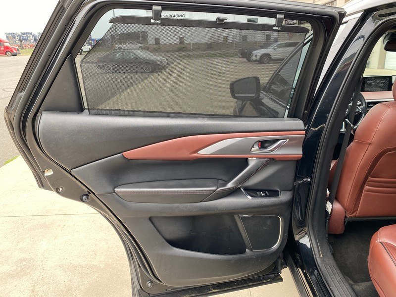 Used Mazda CX-9 AWD 4dr Signature 2016 | Union Street Auto Sales. West Springfield, Massachusetts Used Mazda CX-9 AWD 4dr Signature 2016 | Union Street Auto Sales. West Springfield, Massachusetts