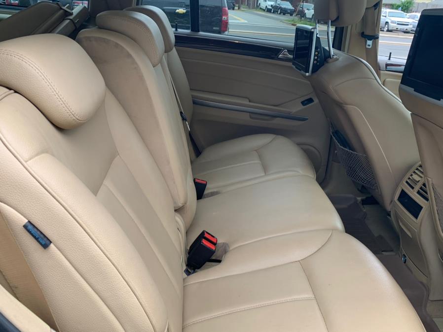 2010 Mercedes-Benz GL-Class 4MATIC 4dr GL450, available for sale in Little Ferry, New Jersey | Victoria Preowned Autos Inc. Little Ferry, New Jersey 2010 Mercedes-Benz GL-Class 4MATIC 4dr GL450, available for sale in Little Ferry, New Jersey | Victoria Preowned Autos Inc. Little Ferry, New Jersey