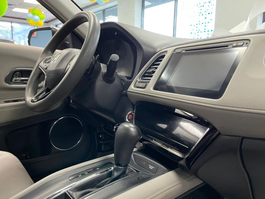 Used Honda HR-V EX AWD CVT 2017 | 5 Towns Drive. Inwood, New York Used Honda HR-V EX AWD CVT 2017 | 5 Towns Drive. Inwood, New York