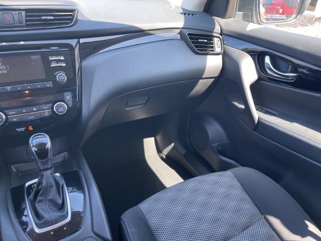 Used Nissan Rogue Sport SV 2017 | Blasius Federal Road. Brookfield, Connecticut Used Nissan Rogue Sport SV 2017 | Blasius Federal Road. Brookfield, Connecticut