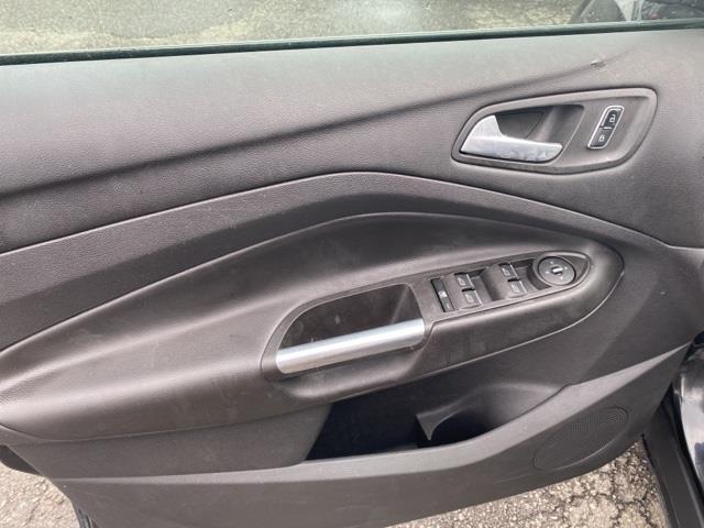 Used Ford Escape SE 2014 | Blasius Federal Road. Brookfield, Connecticut Used Ford Escape SE 2014 | Blasius Federal Road. Brookfield, Connecticut