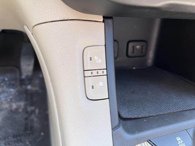 Used GMC Acadia Denali 2017 | Blasius Federal Road. Brookfield, Connecticut Used GMC Acadia Denali 2017 | Blasius Federal Road. Brookfield, Connecticut