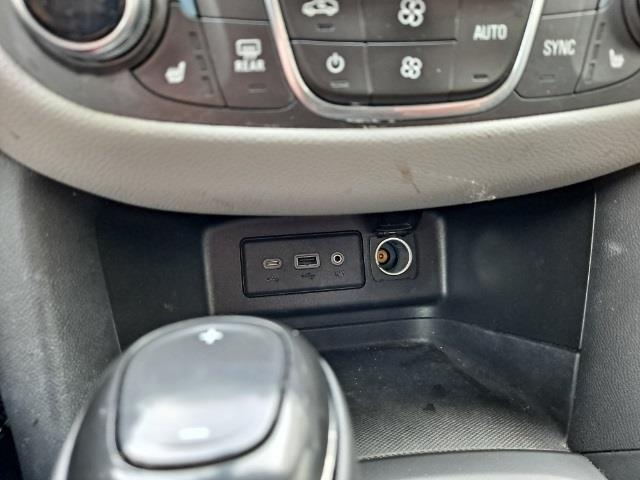 Used Chevrolet Equinox LT 2019 | Blasius Federal Road. Brookfield, Connecticut Used Chevrolet Equinox LT 2019 | Blasius Federal Road. Brookfield, Connecticut