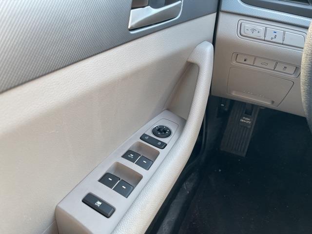 Used Hyundai Sonata SE 2018 | Blasius Federal Road. Brookfield, Connecticut Used Hyundai Sonata SE 2018 | Blasius Federal Road. Brookfield, Connecticut